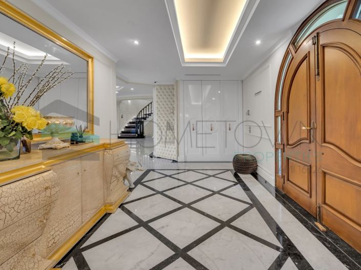 Image No.8-4 Bed House for sale