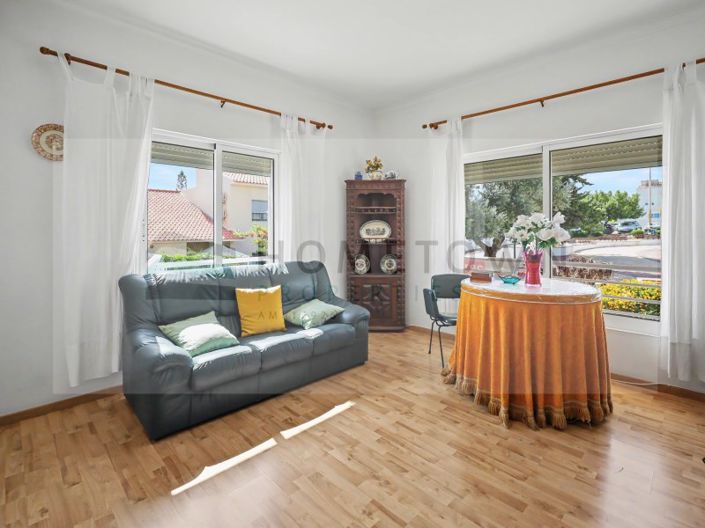 Image No.17-4 Bed Apartment for sale