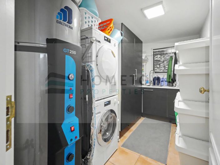 Image No.23-4 Bed House for sale