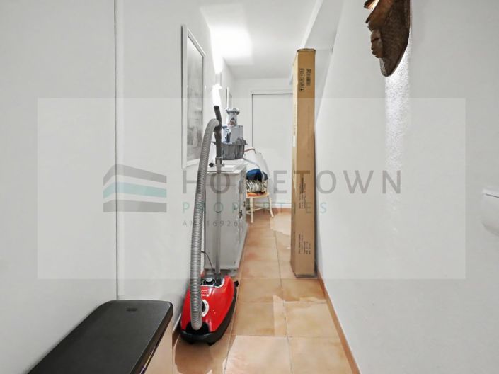 Image No.27-4 Bed House for sale