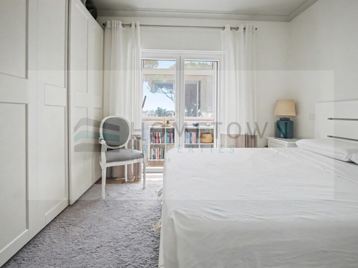 Image No.33-4 Bed House for sale