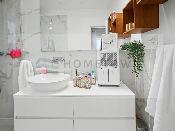 Image No.43-4 Bed House for sale