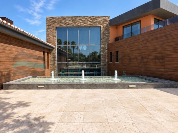 Image No.16-5 Bed House for sale