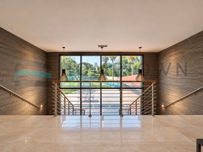 Image No.24-5 Bed House for sale