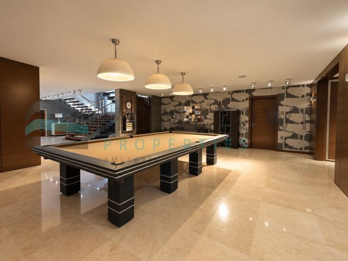 Image No.33-5 Bed House for sale