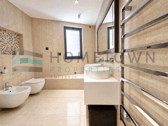 Image No.50-5 Bed House for sale
