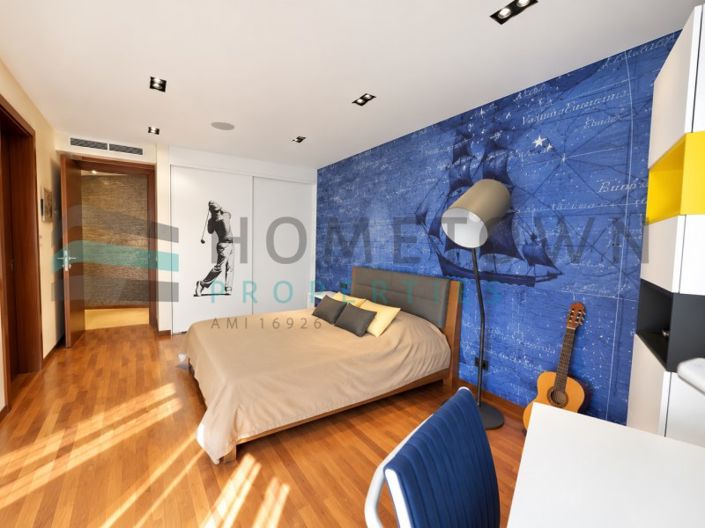 Image No.51-5 Bed House for sale