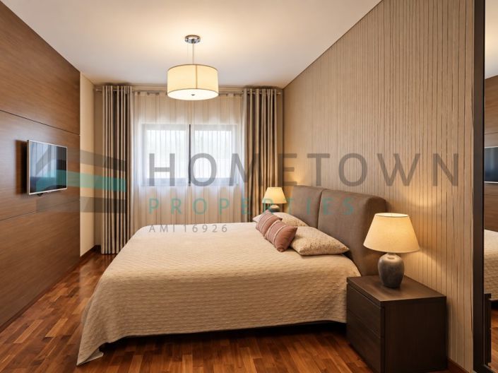 Image No.56-5 Bed House for sale