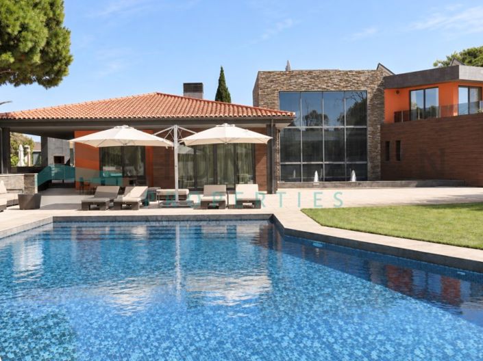 Image No.9-5 Bed House for sale