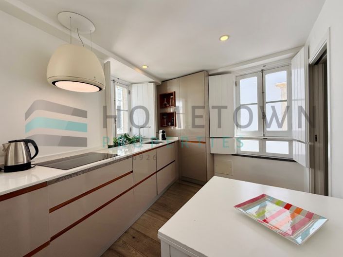 Image No.19-3 Bed House for sale