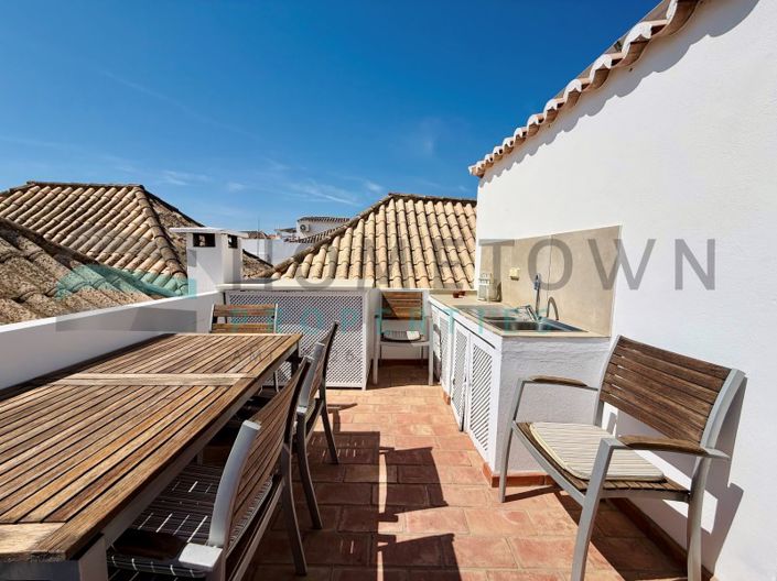 Image No.27-3 Bed House for sale