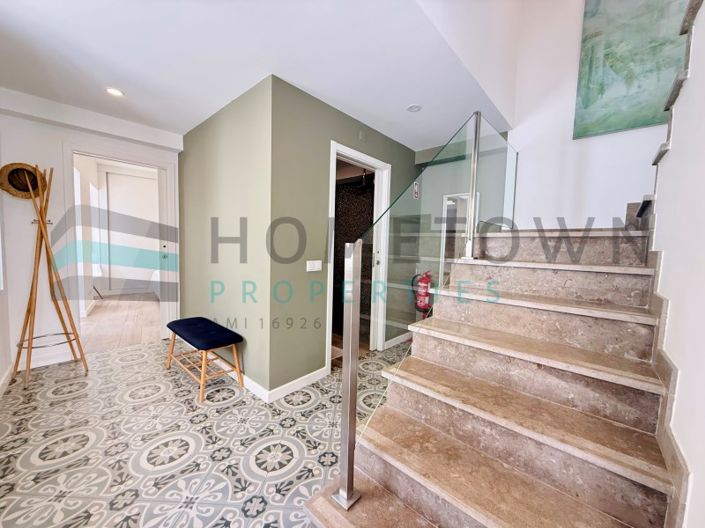 Image No.7-3 Bed House for sale