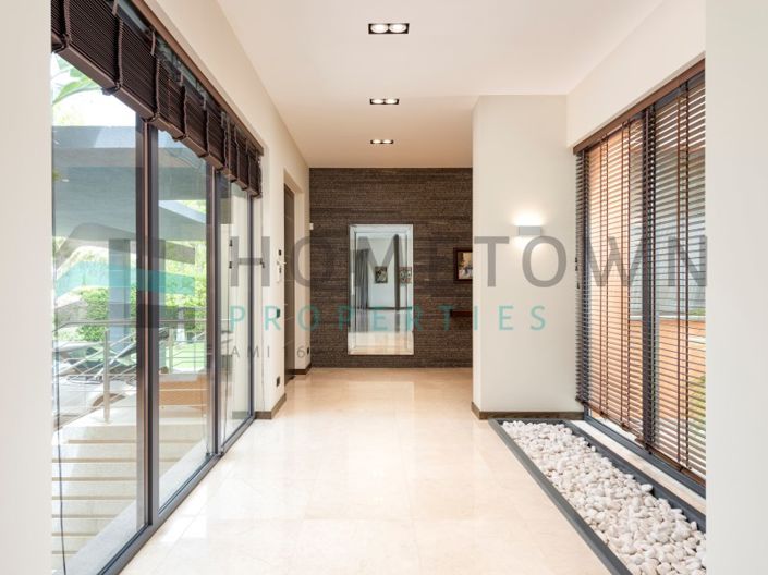 Image No.17-4 Bed House for sale