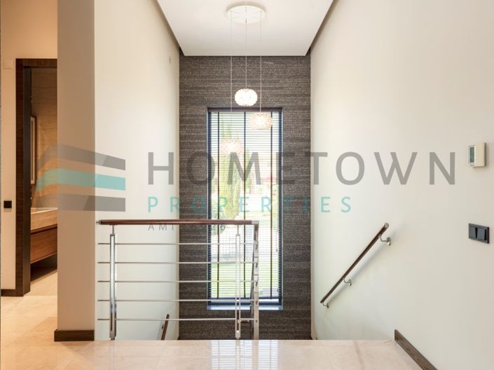 Image No.24-4 Bed House for sale