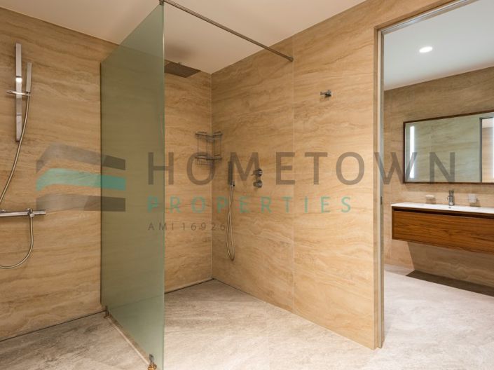 Image No.28-4 Bed House for sale
