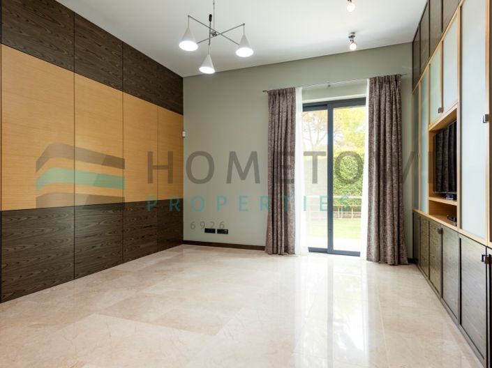Image No.40-4 Bed House for sale