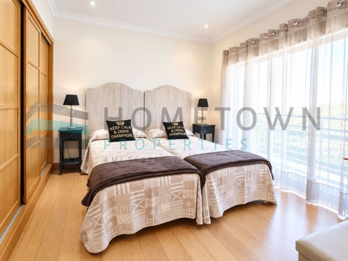 Image No.20-3 Bed Apartment for sale