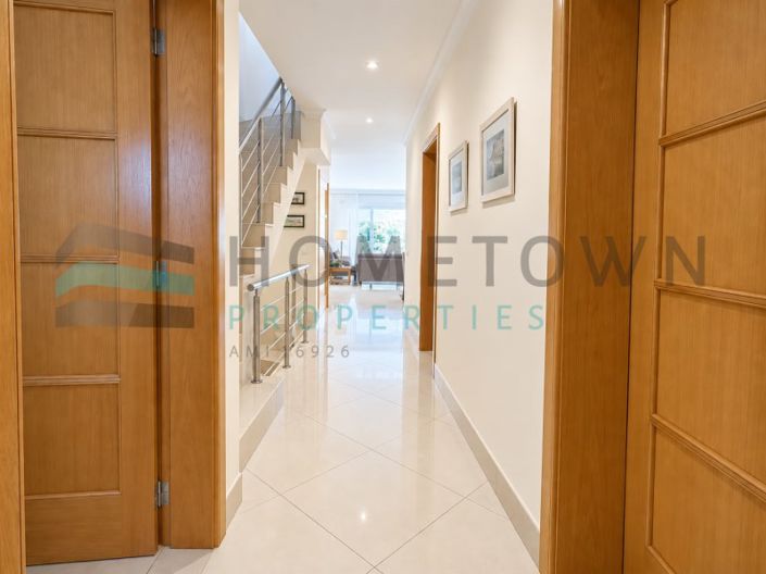 Image No.21-3 Bed Apartment for sale