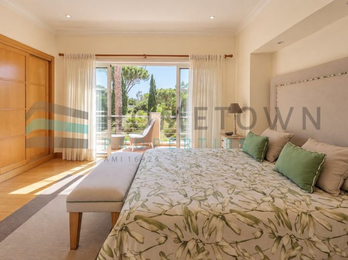 Image No.30-3 Bed Apartment for sale