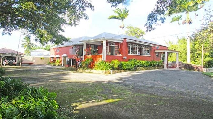 Image No.1-Propriété de 6 chambres à vendre à Bridgetown
