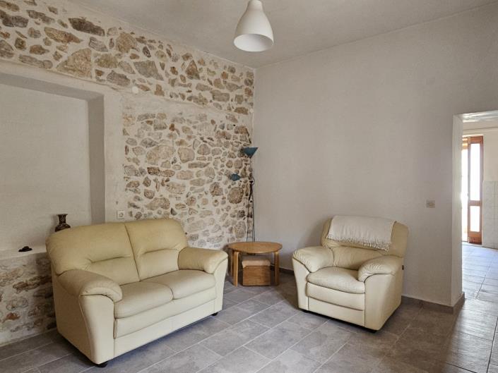 Image No.8-1 Bed House for sale