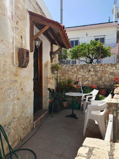 Image No.2-1 Bed House for sale