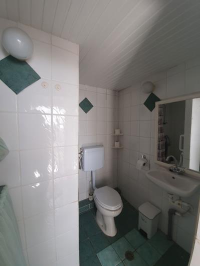 Image No.12-1 Bed House for sale