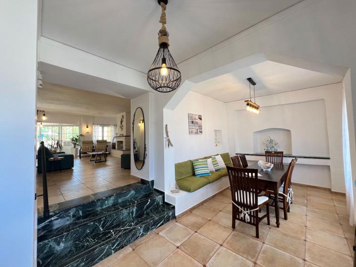 Image No.3-5 Bed House/Villa for sale