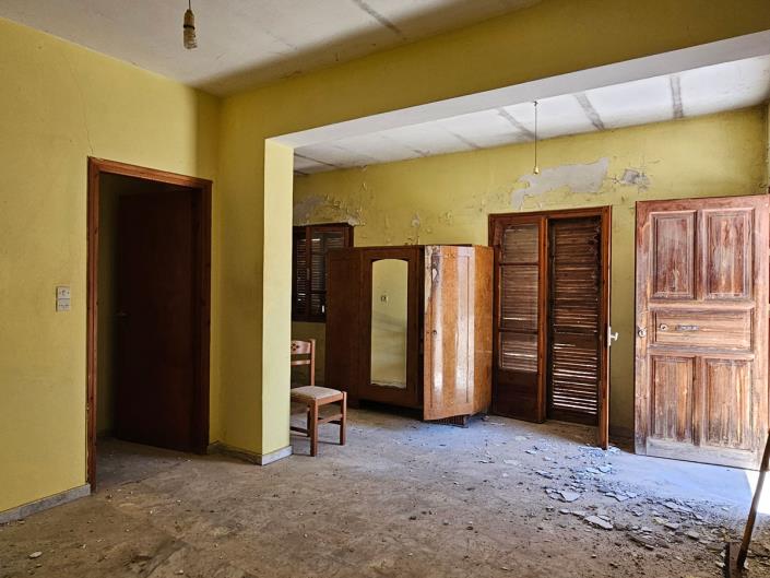 Image No.18-3 Bed Apartment for sale