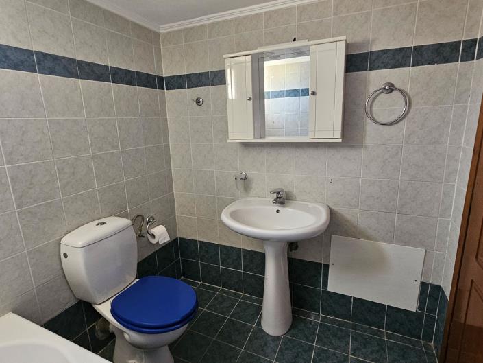 Image No.8-Appartement de 4 chambres à vendre à Sissi