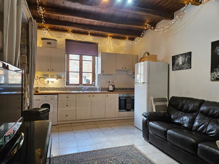 Image No.7-2 Bed Village House for sale