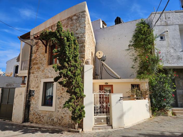 Image No.1-1 Bed Townhouse for sale