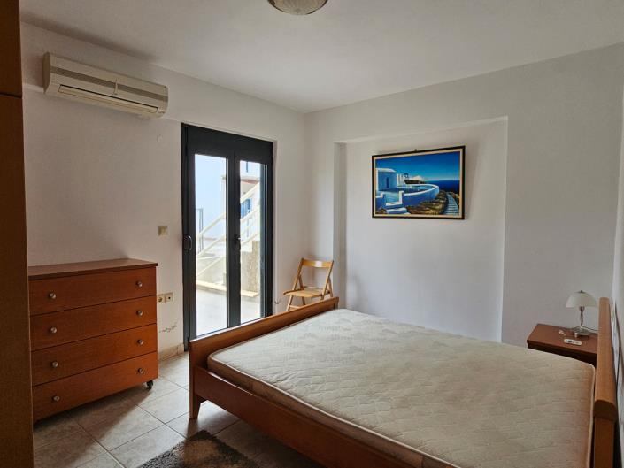 Image No.9-3 Bed Maisonette for sale