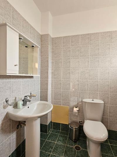 Image No.21-3 Bed Maisonette for sale