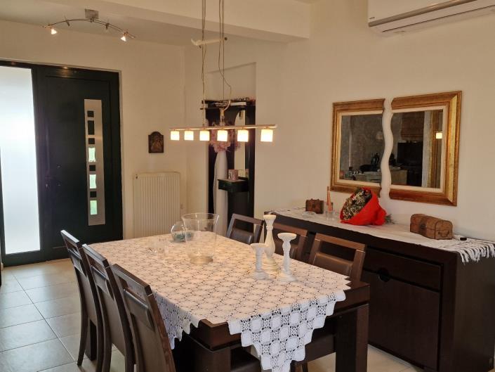 Image No.3-4 Bed House for sale