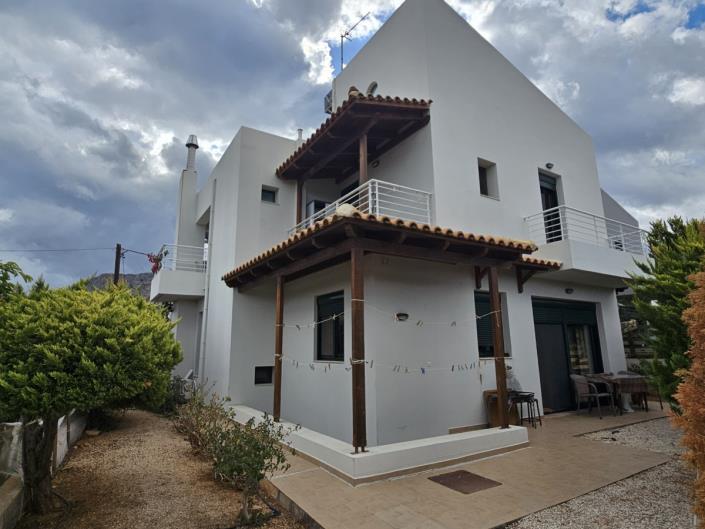 Image No.6-4 Bed House for sale