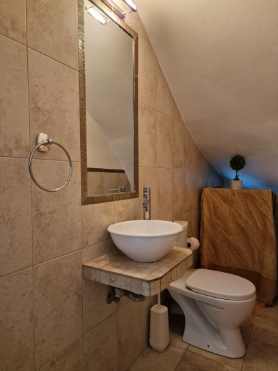 Image No.11-4 Bed House for sale