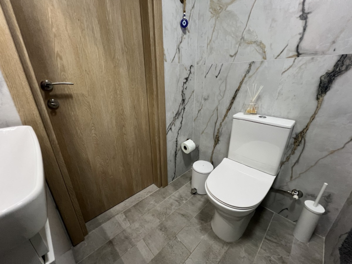 Image No.18-2 Bed Apartment for sale