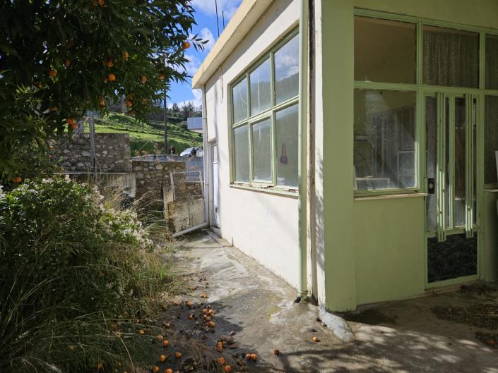 Image No.13-2 Bed Country House for sale