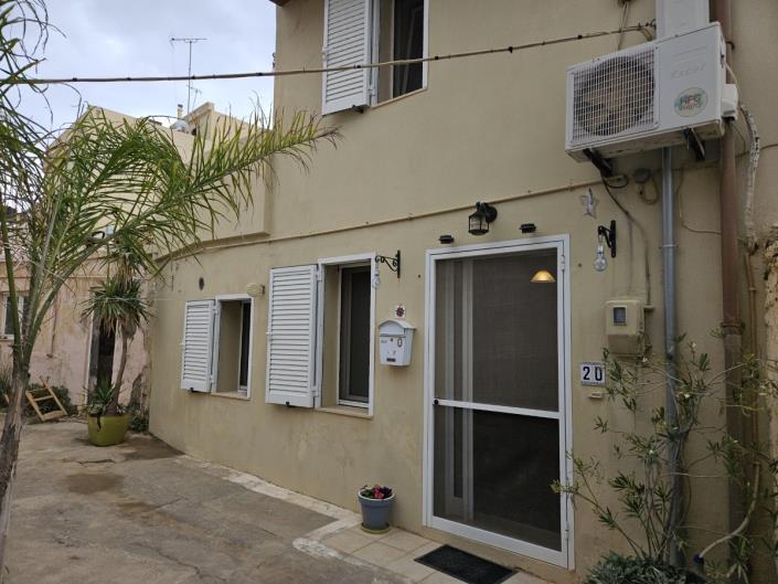 Image No.2-1 Bed Village House for sale