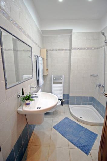 Image No.8-3 Bed Villa for sale