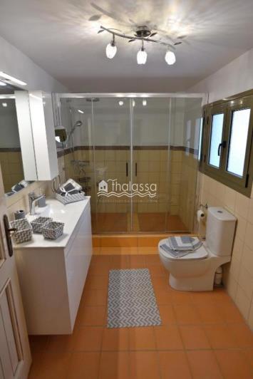 Image No.33-5 Bed Villa / Detached for sale