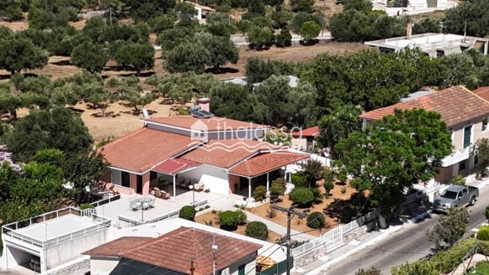 Image No.20-Maison / Villa de 3 chambres à vendre à Lakithra