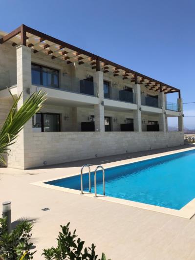 Image No.2-Un hôtel de 8 chambres à vendre à Almirida