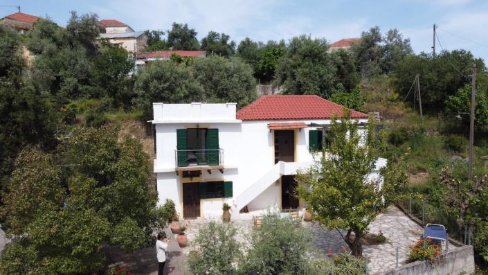 Image No.3-3 Bed House for sale