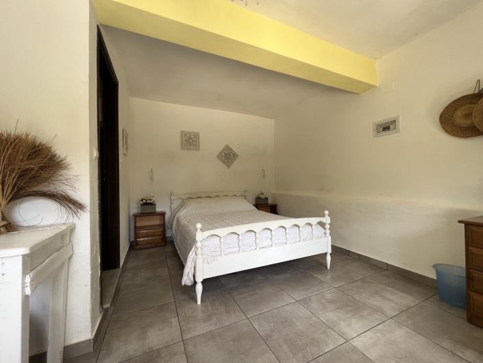 Image No.6-3 Bed House for sale