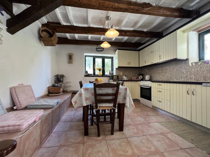 Image No.11-3 Bed House for sale