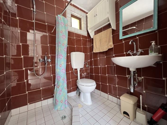 Image No.17-3 Bed House for sale