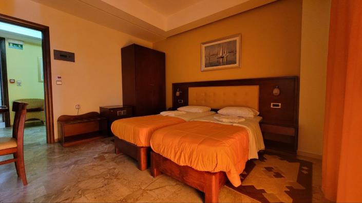 Image No.26-9 Bed Hotel for sale