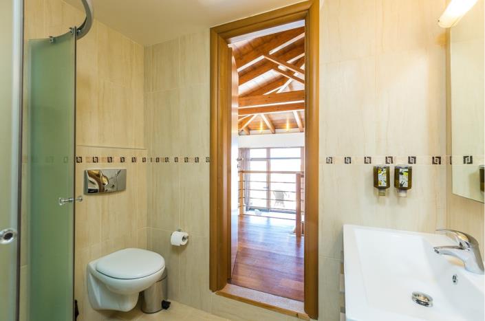 Image No.13-16 Bed Hotel for sale